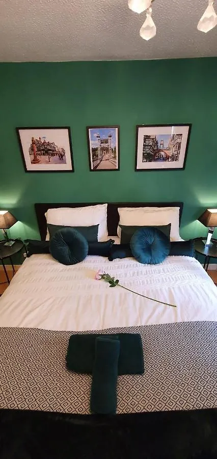 The Roman Retreat Apartment Chester United Kingdom